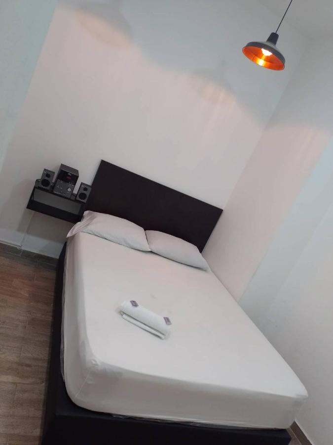 מדיין Hotel Marat מראה חיצוני תמונה