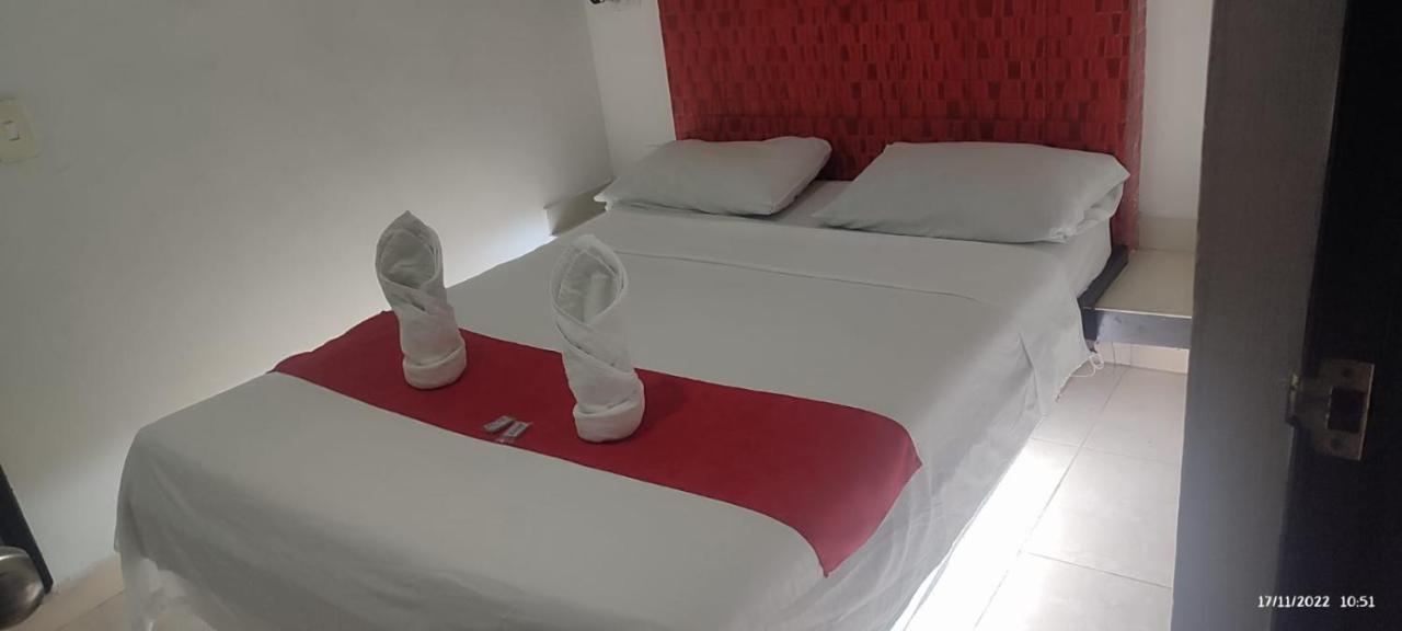 מדיין Hotel Marat מראה חיצוני תמונה